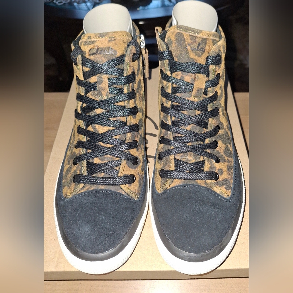 CLARKS Aceley Suede Zip up High-Top Sneakers Leopard print leather womens shoes - Picture 3 of 7